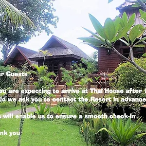 https://thai-house-beach-resort.koh-lantahotels.net